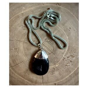 Black and Silver Teardrop Pendant Necklace